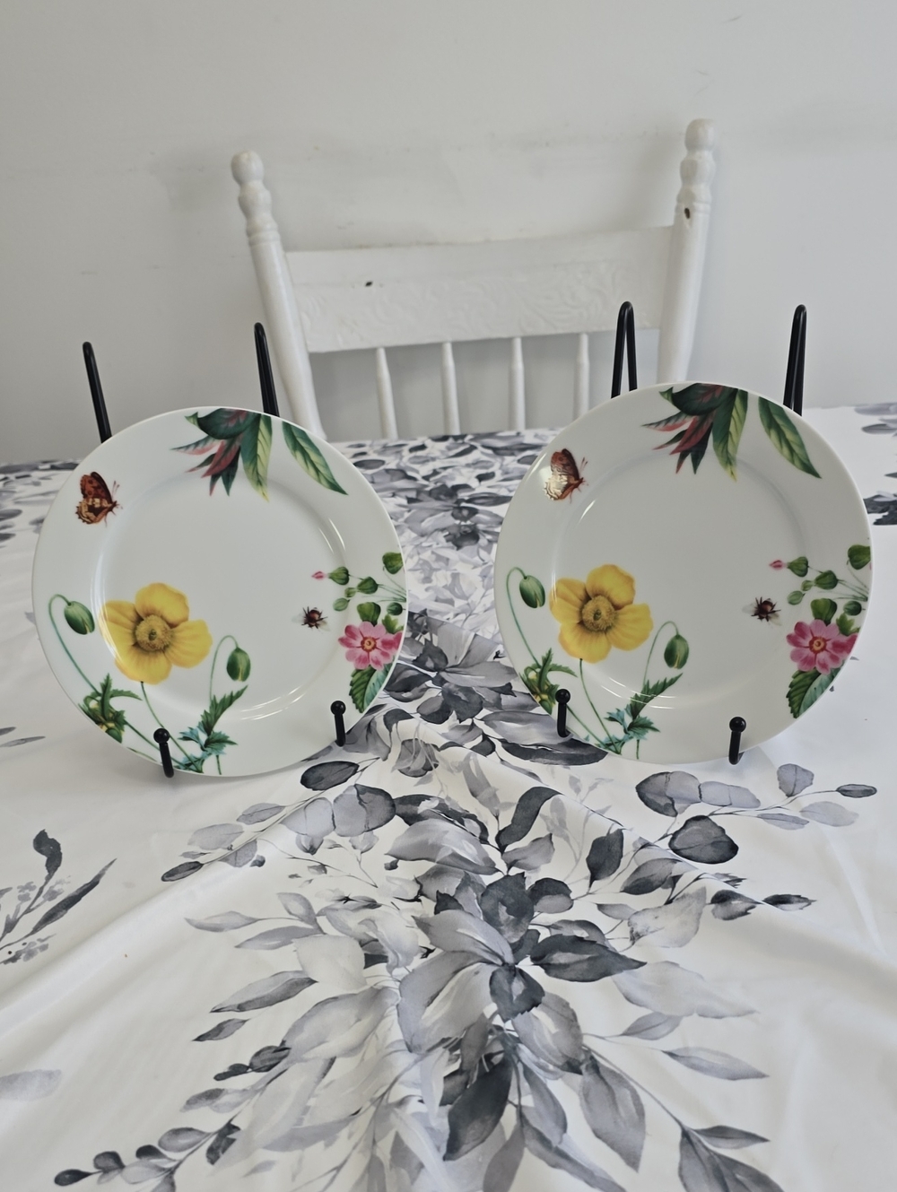 Royal Westchester RW Essentials Set Of 2 Floral Haven Salad Plates Porcelain